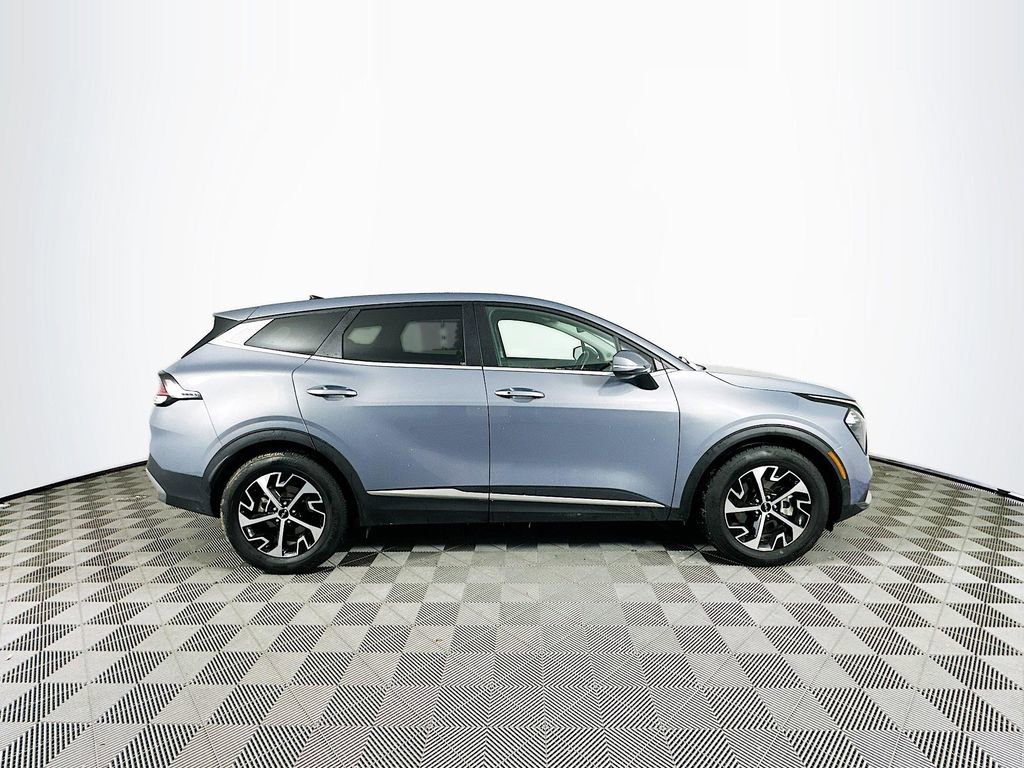 Used 2023 Kia Sportage EX image 11