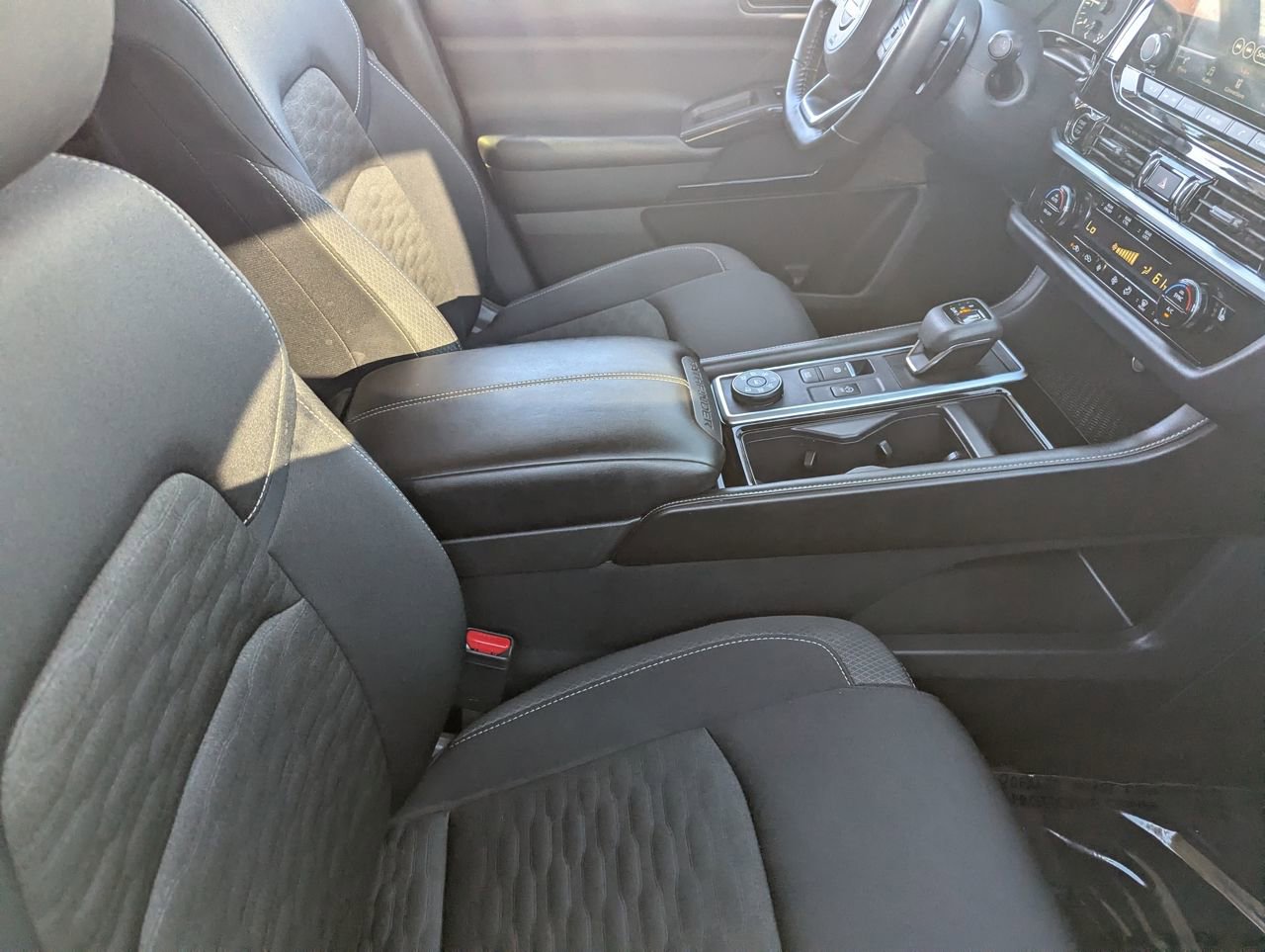 Certified 2024 Nissan Pathfinder SV image 12