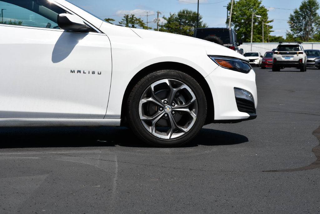 Used 2023 Chevrolet Malibu LT FWD image 9
