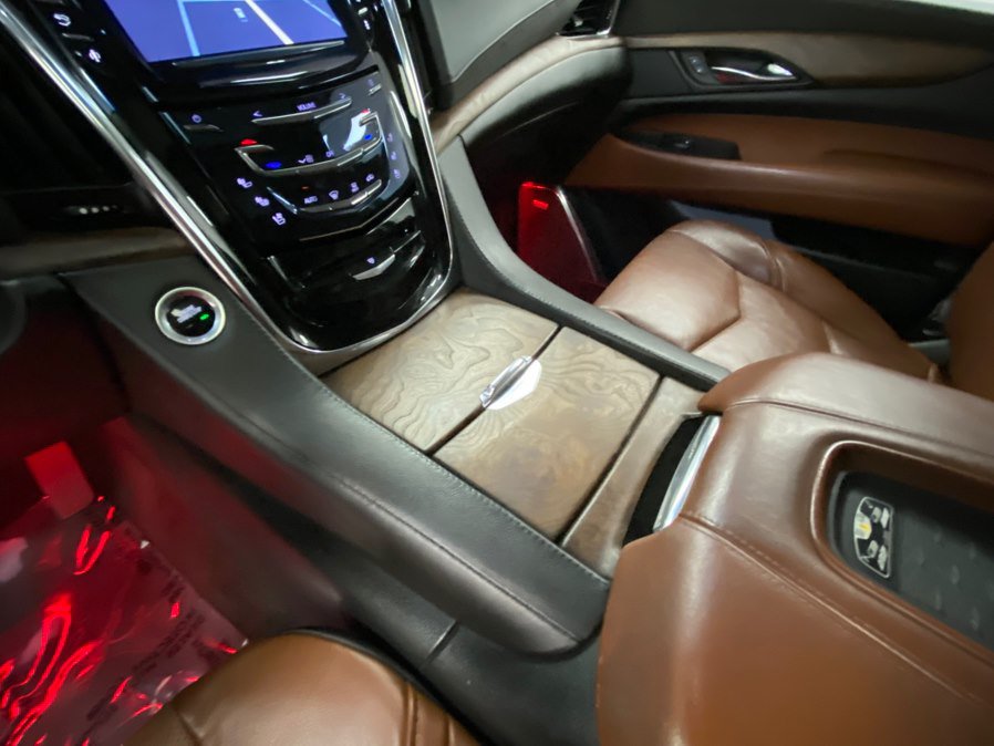 Used 2015 Cadillac Escalade ESV Premium AWD/4WD image 29