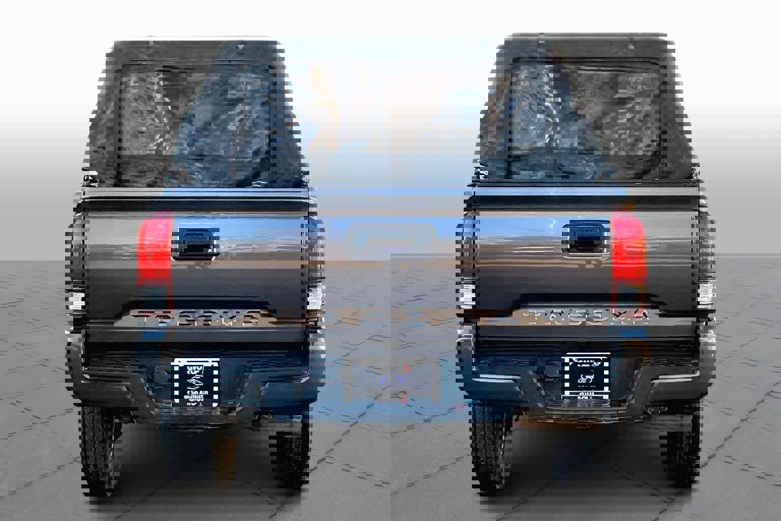 Used 2019 Toyota Tacoma SR w/ SR Convenience Package image 5