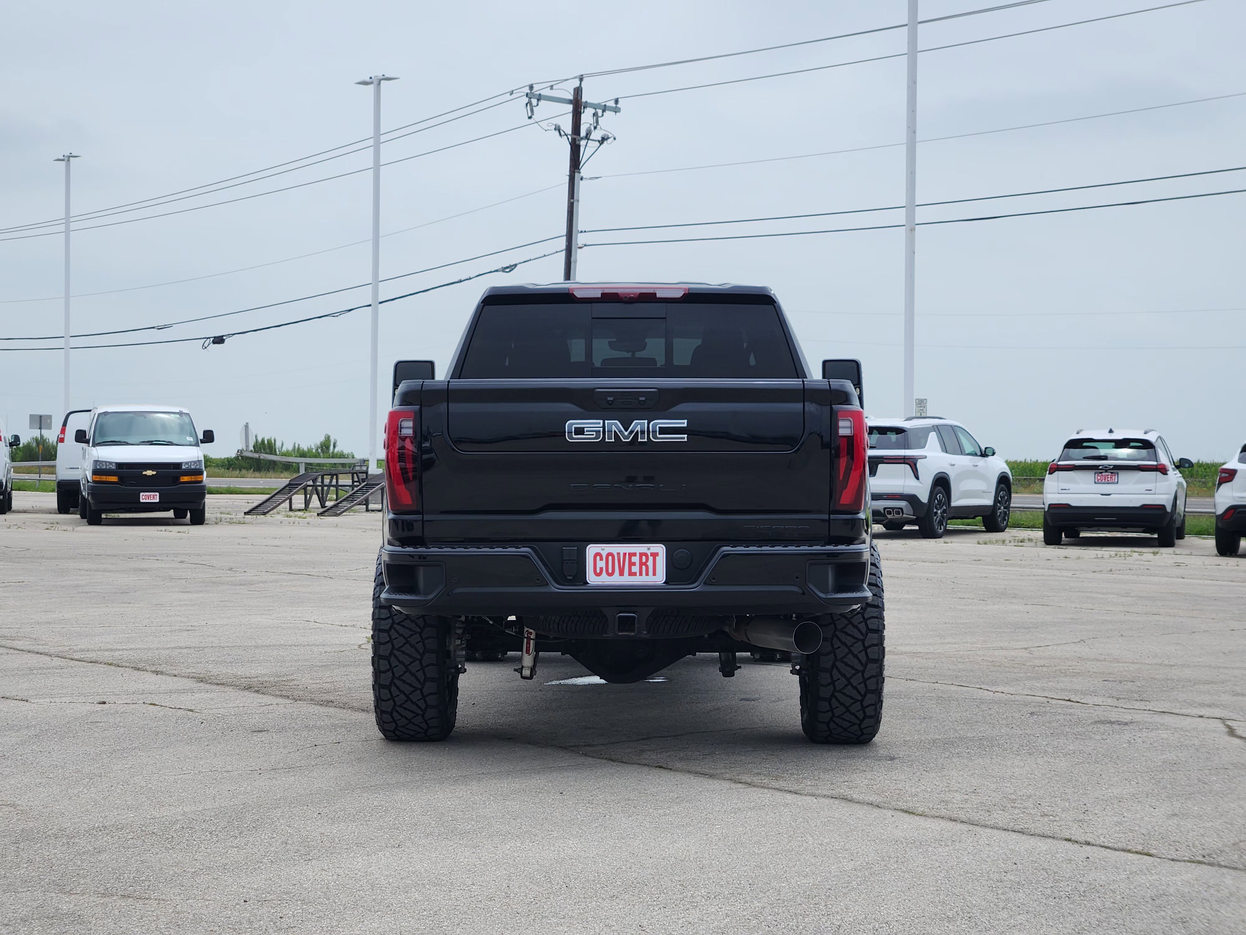 Used 2026 GMC Sierra 2500 Denali Ultimate AWD/4WD image 6