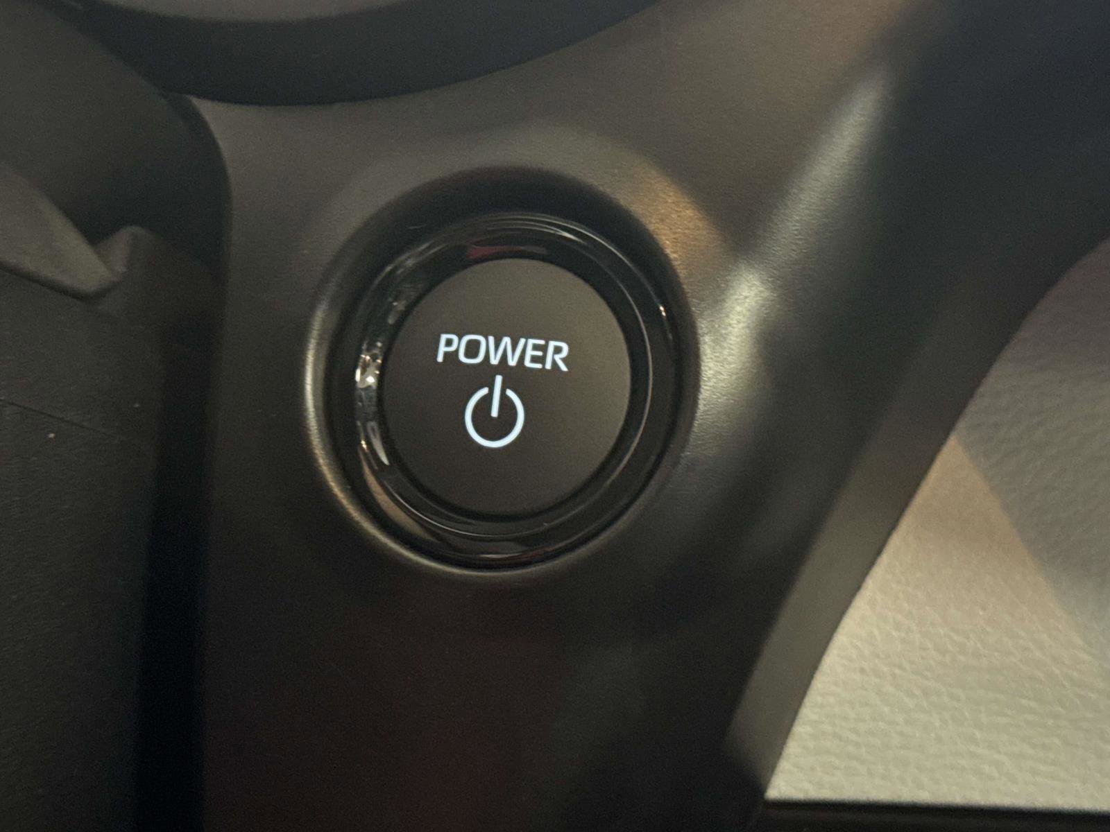 Used 2026 Toyota Sienna LE image 26