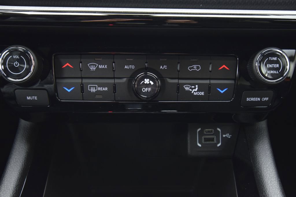 New 2026 Jeep Compass Trailhawk AWD/4WD image 18