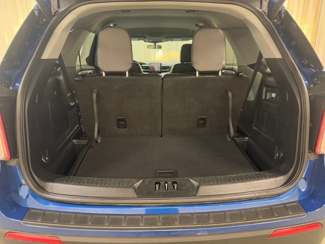 Used 2022 Ford Explorer XLT w/ Equipment Group 202A AWD/4WD image 27