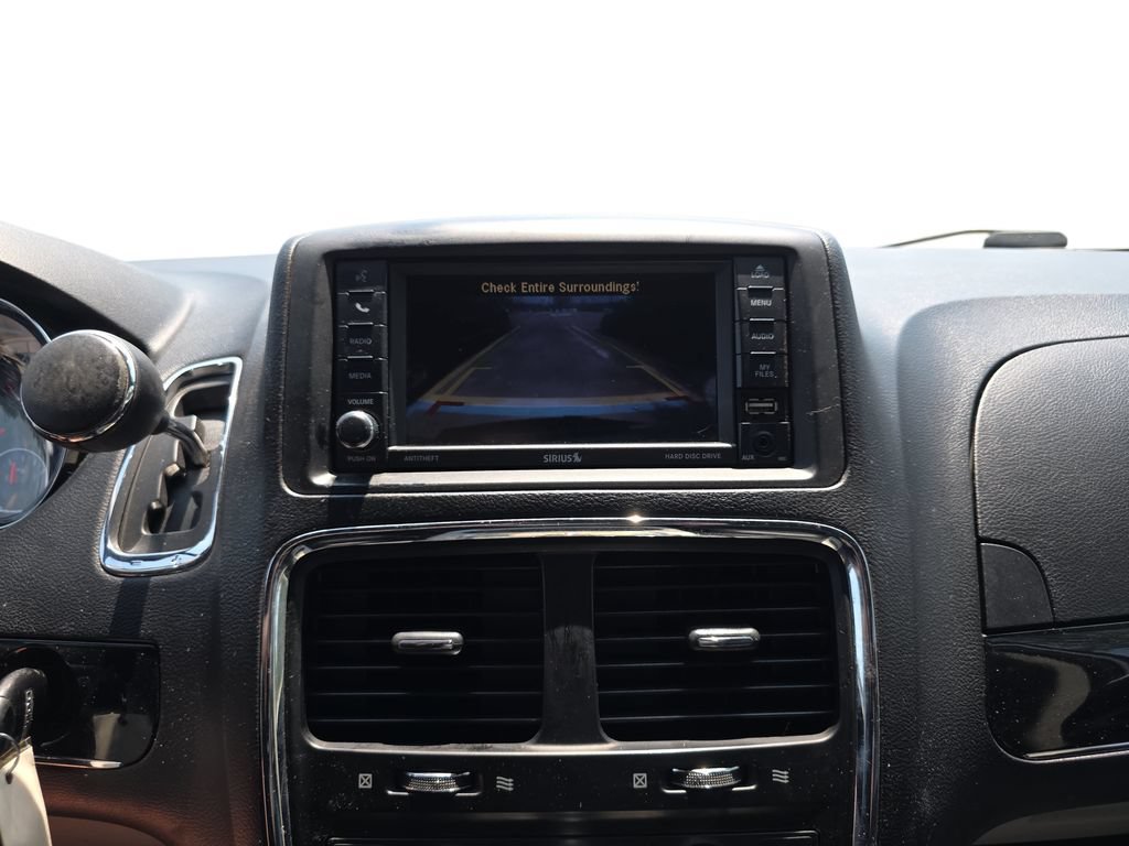 Used 2019 Dodge Grand Caravan SXT FWD image 23