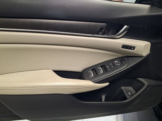 Used 2018 Honda Accord EX-L image 11