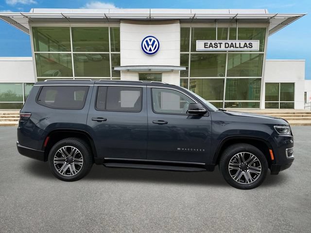 Used 2024 Jeep Wagoneer Series II w/ Flexible Seating Group AWD/4WD image 2