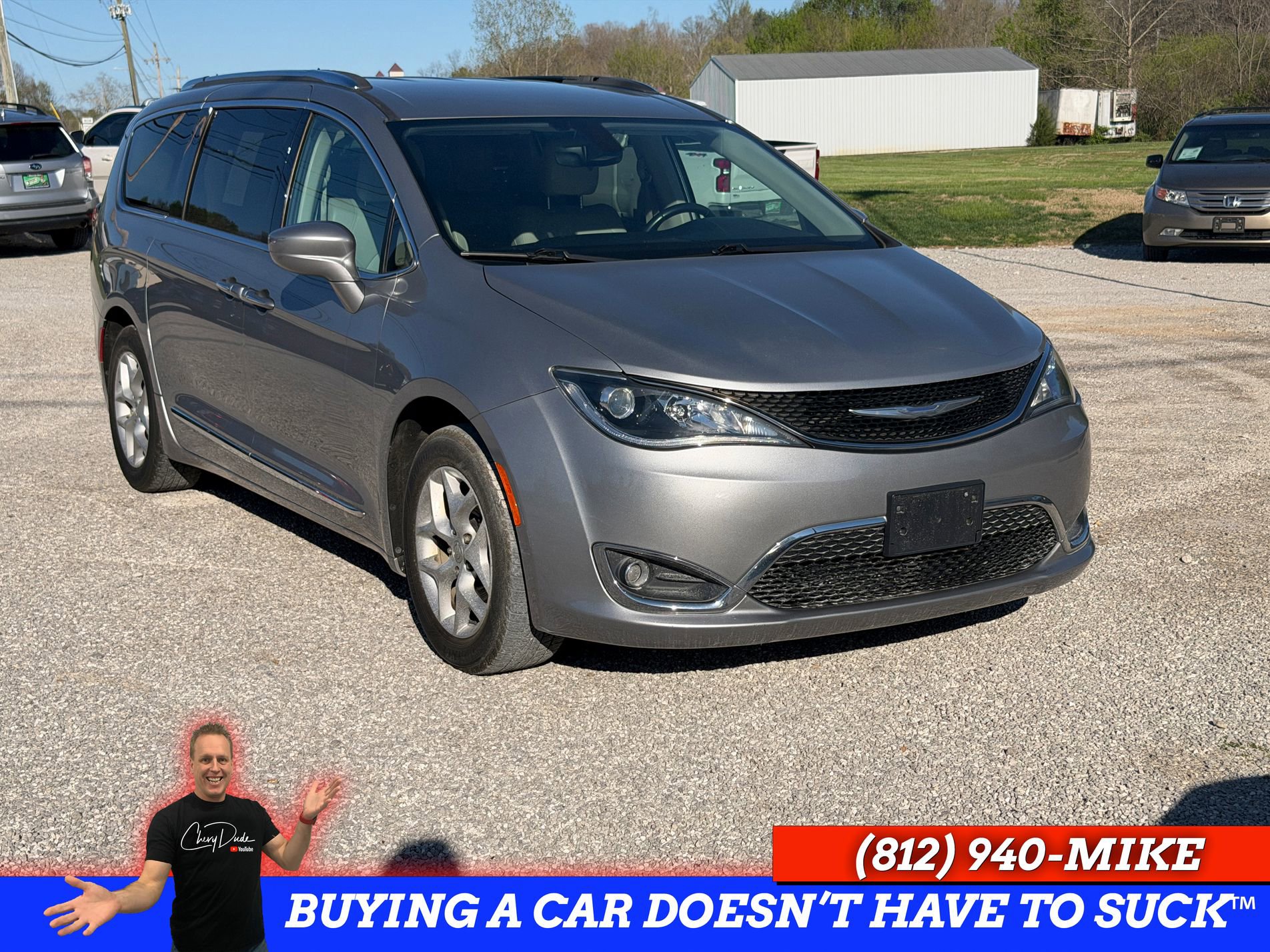 Used 2018 Chrysler Pacifica Touring-L w/ Tire & Wheel Group image 7