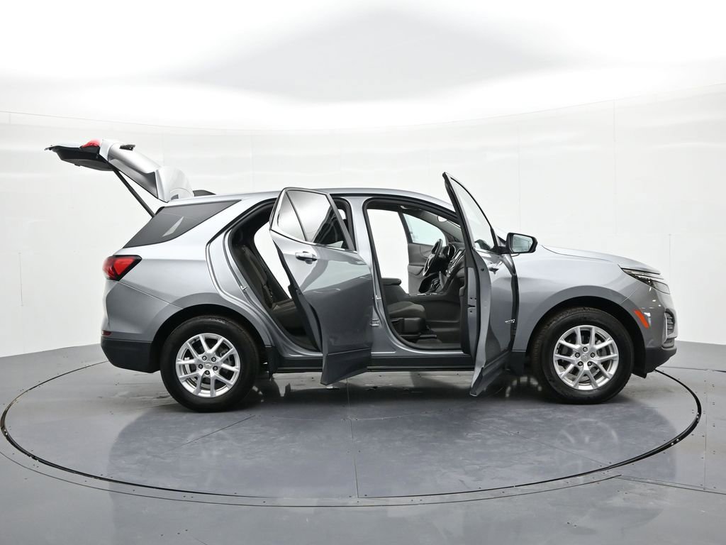 Used 2024 Chevrolet Equinox LT image 23