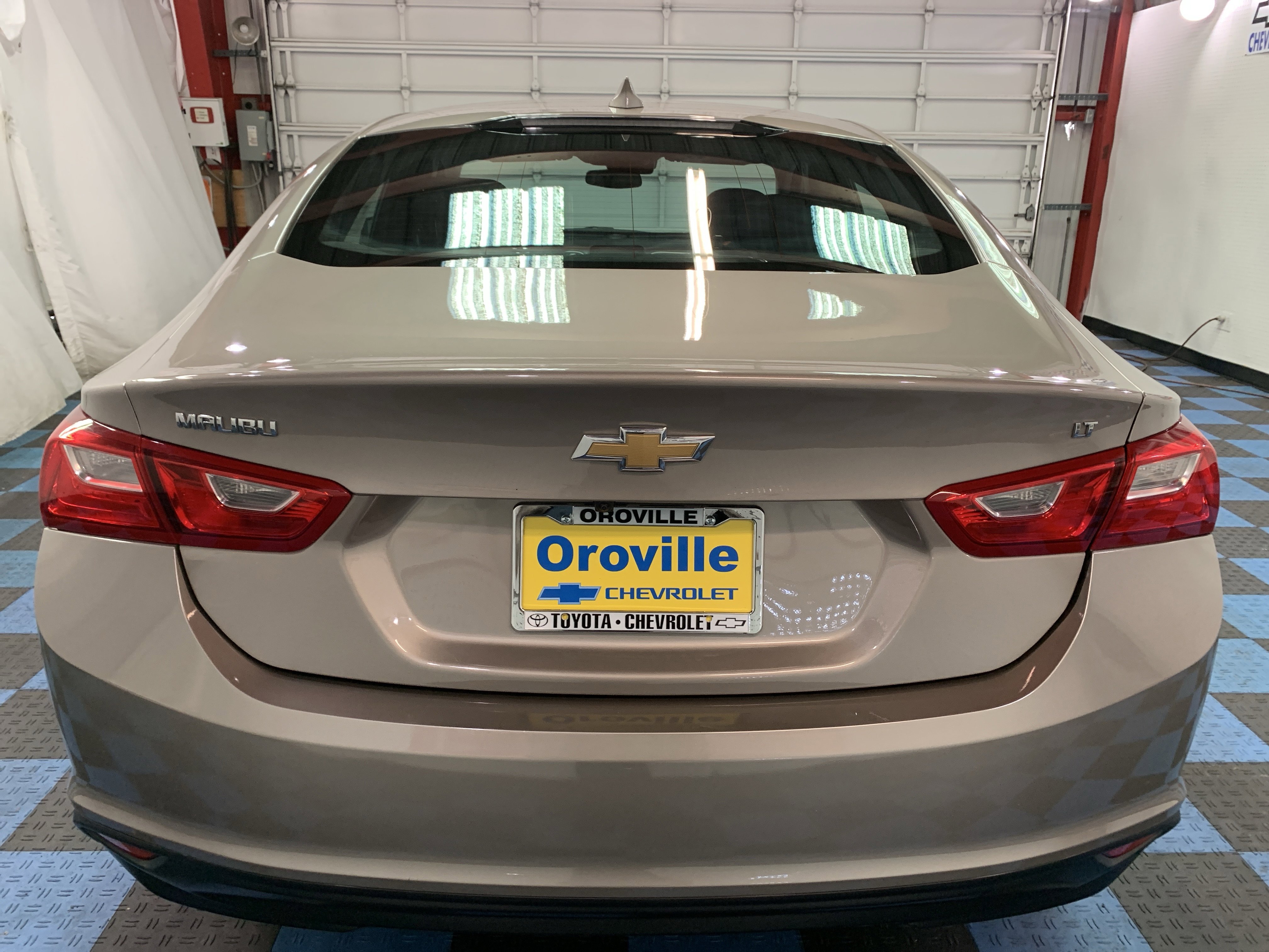 Used 2023 Chevrolet Malibu LT image 4