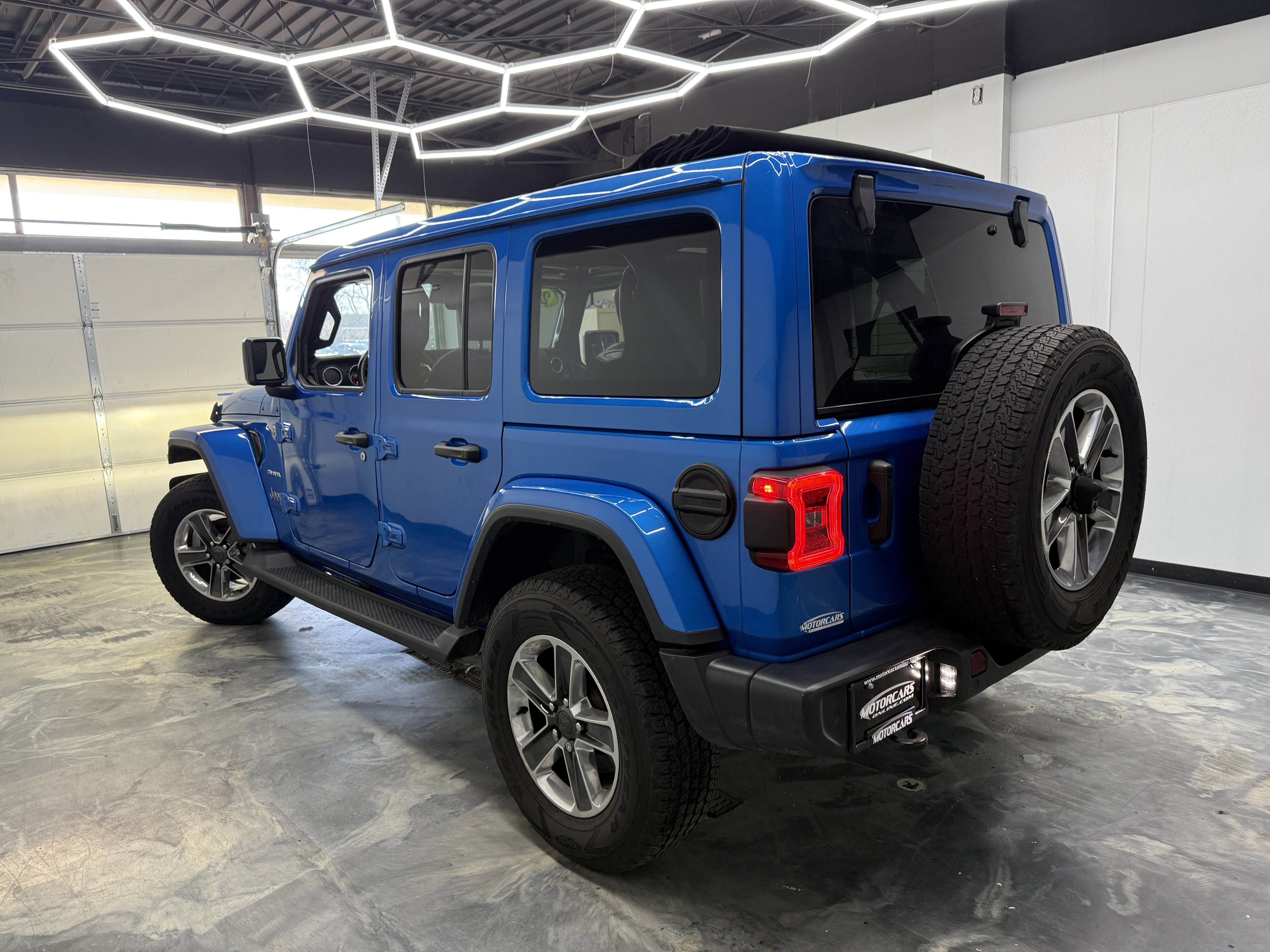 Used 2022 Jeep Wrangler Unlimited Sahara w/ Advanced Safety Group image 3