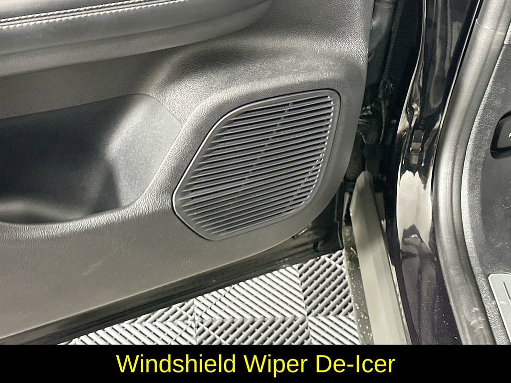 Used 2022 Lincoln Corsair Reserve w/ Elements Package image 26