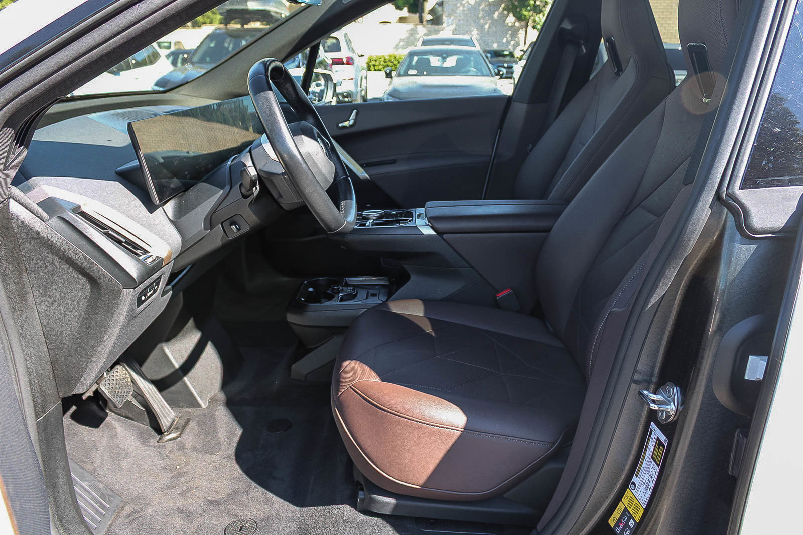 Certified 2024 BMW iX xDrive50 w/ Sport Package image 17