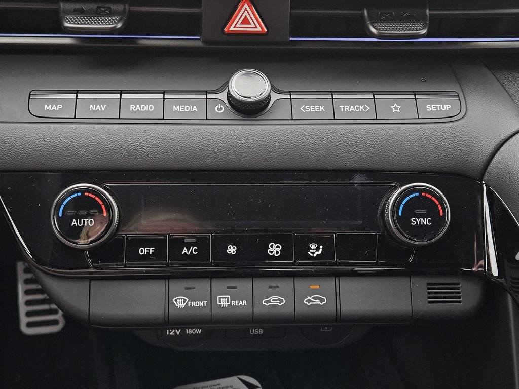New 2026 Hyundai Elantra SEL FWD image 19