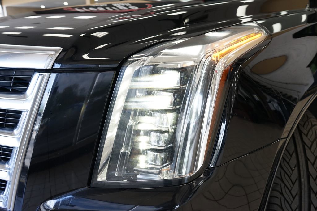 Used 2015 Cadillac Escalade Premium AWD/4WD image 26