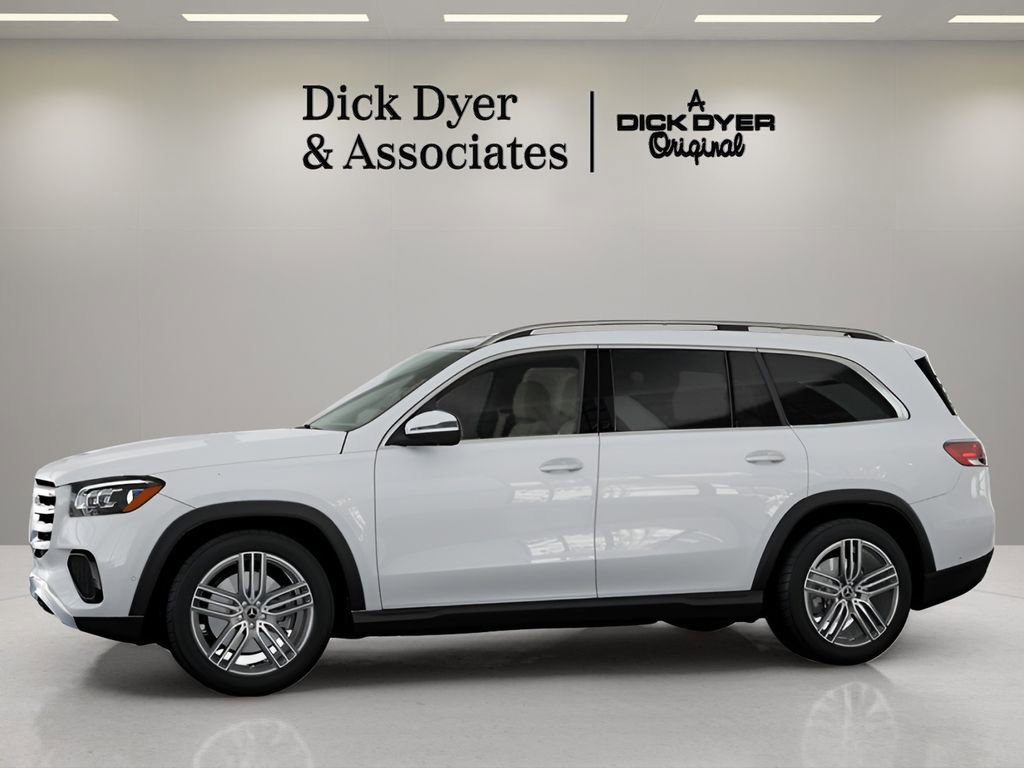 Used 2025 Mercedes-Benz GLS 450 4MATIC image 25