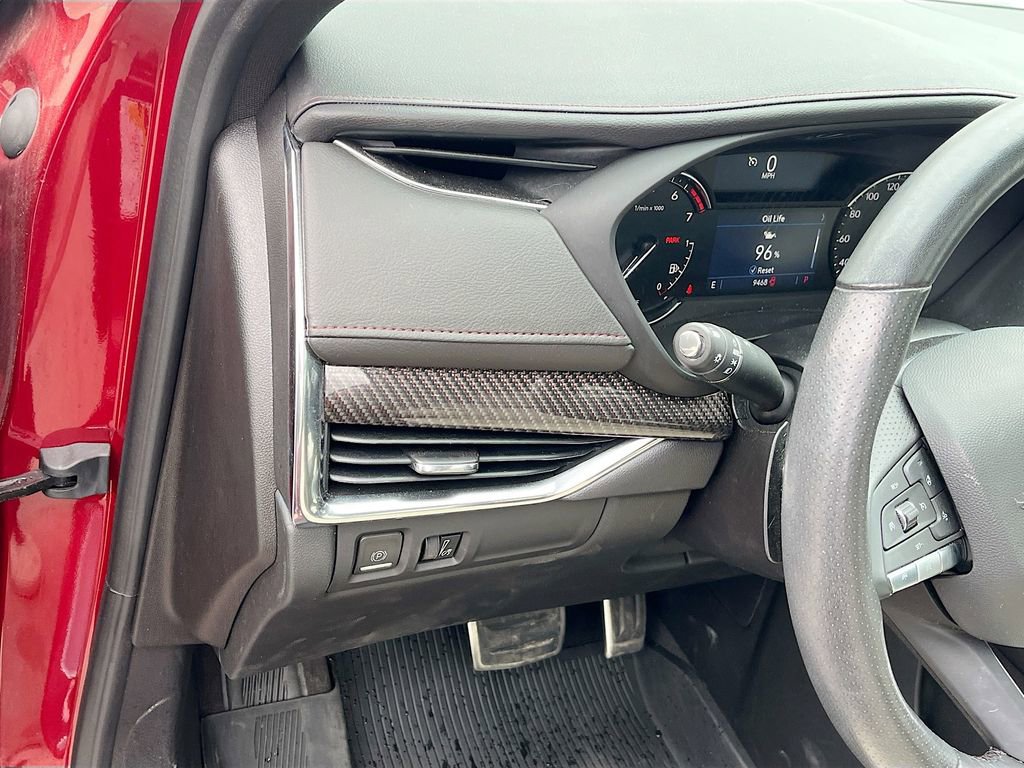 Used 2023 Cadillac XT4 Sport FWD image 10