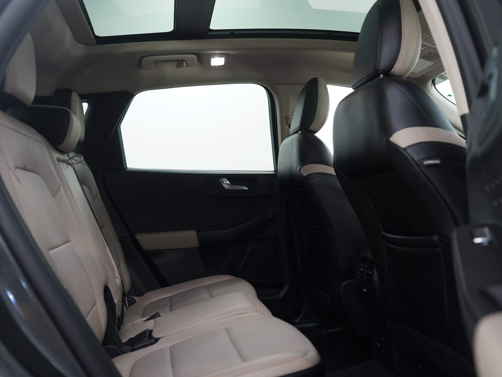 Used 2020 Ford Escape Titanium image 12
