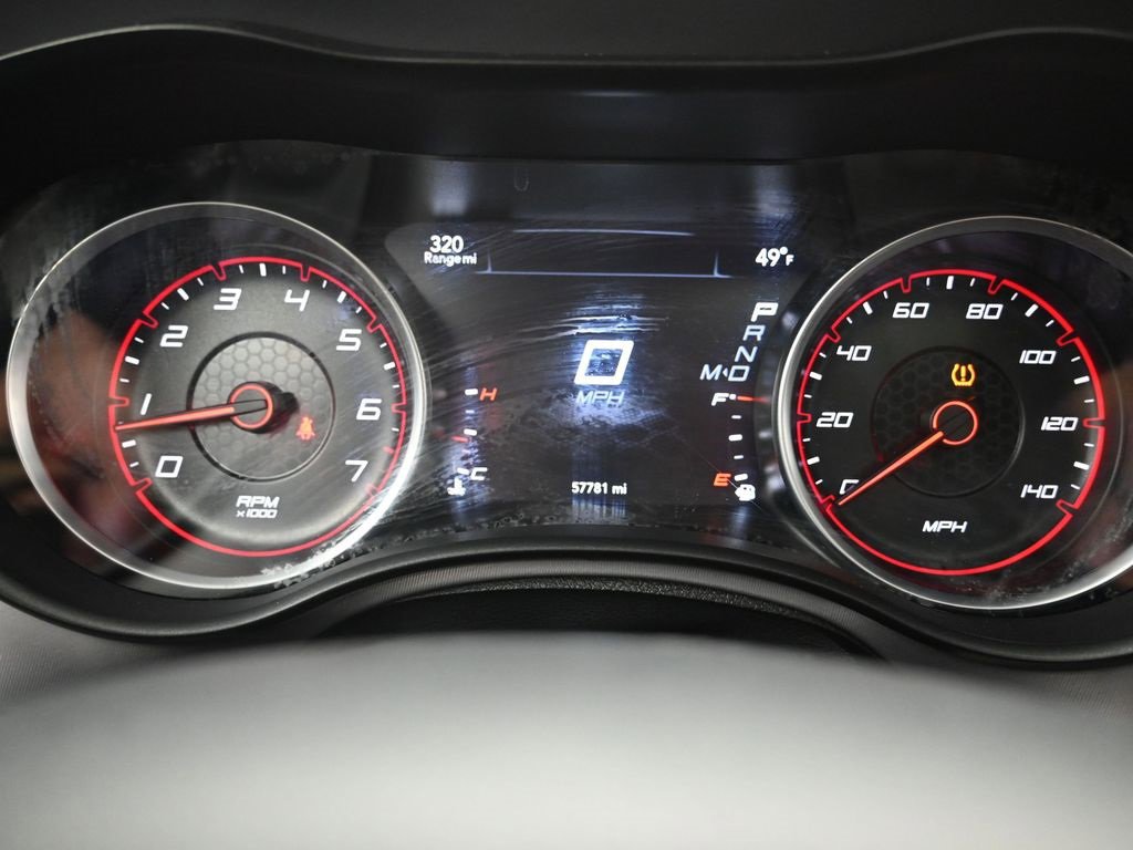 Used 2022 Dodge Charger SXT w/ Leather Interior Group image 14