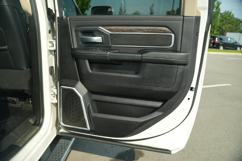 Used 2021 RAM 3500 Laramie w/ Cold Weather Group AWD/4WD image 24
