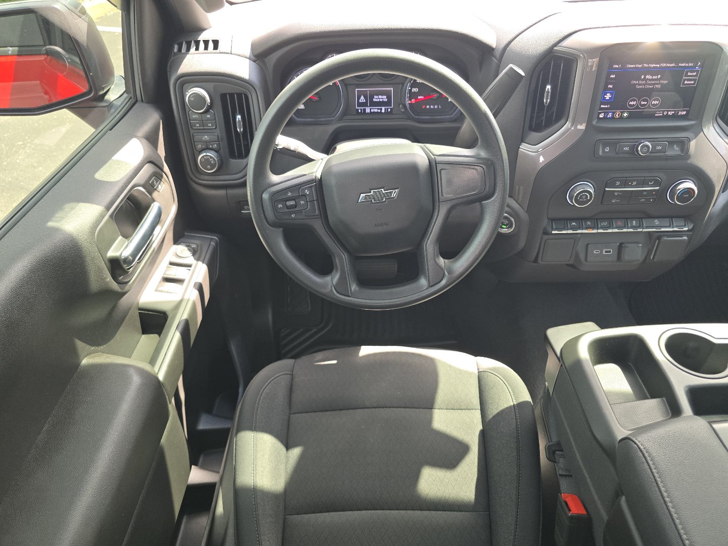Used 2024 Chevrolet Silverado 1500 Custom Trail Boss AWD/4WD image 3