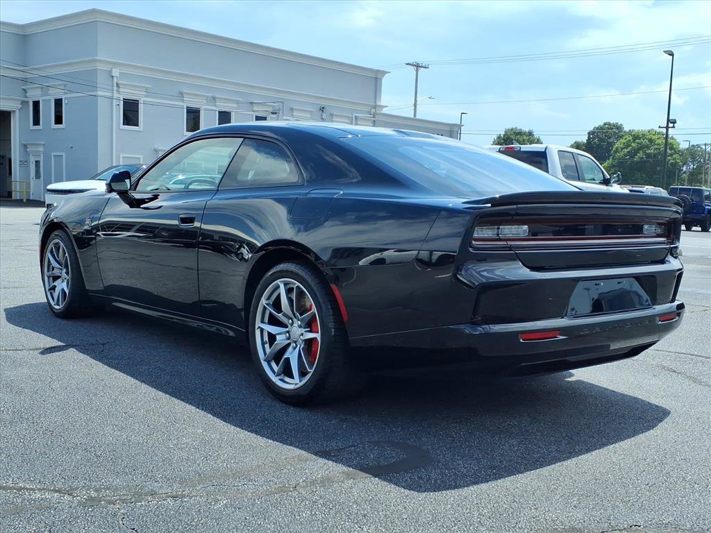 Used 2025 Dodge Charger Daytona Scat Pack w/ Track Pack AWD/4WD image 26