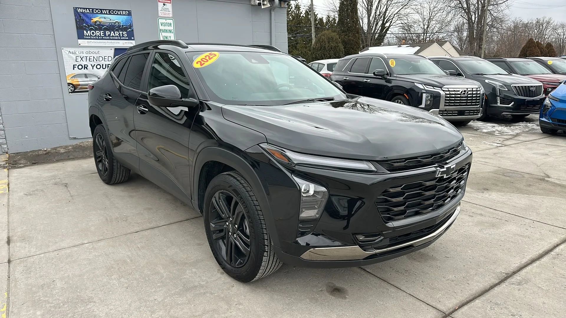 Used 2025 Chevrolet Trax ACTIV w/ Driver Confidence Package image 3