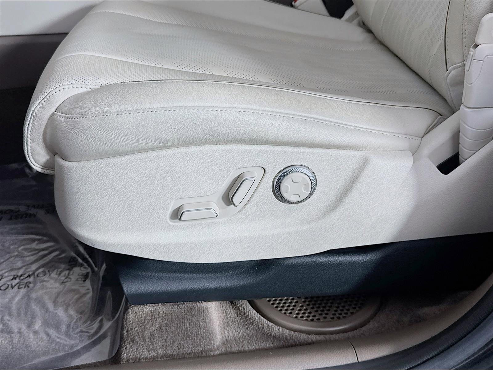 Certified 2024 Genesis GV80 2.5T w/ Advanced Package image 22