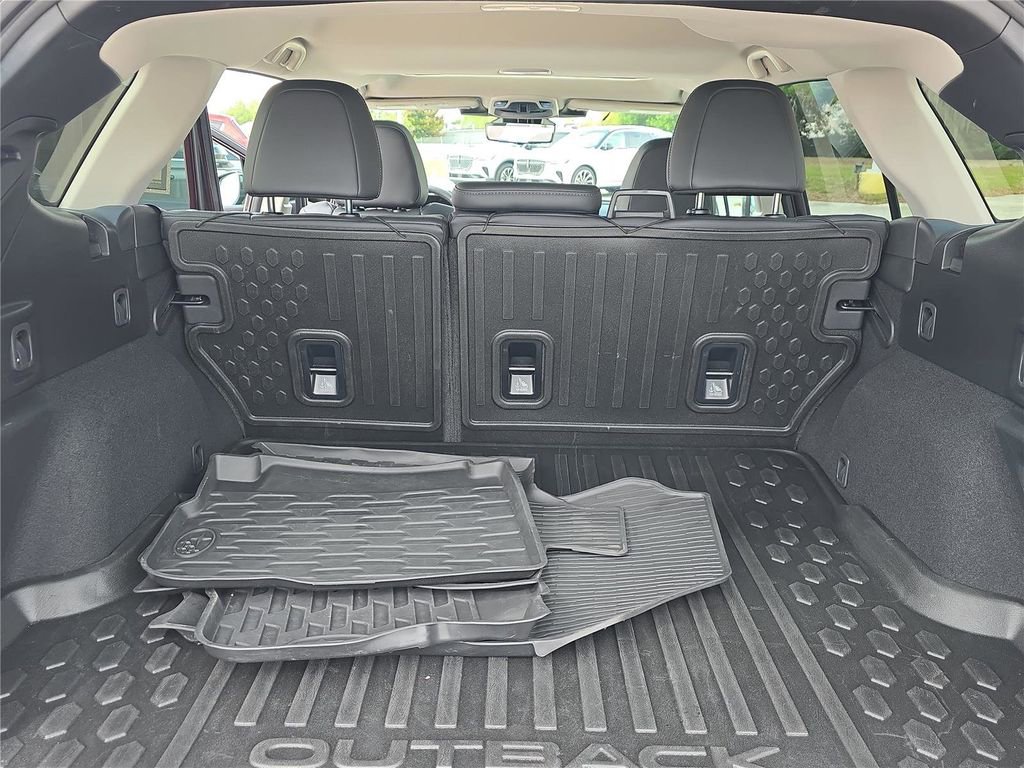 Used 2025 Subaru Outback Touring w/ Popular Package #2 image 29