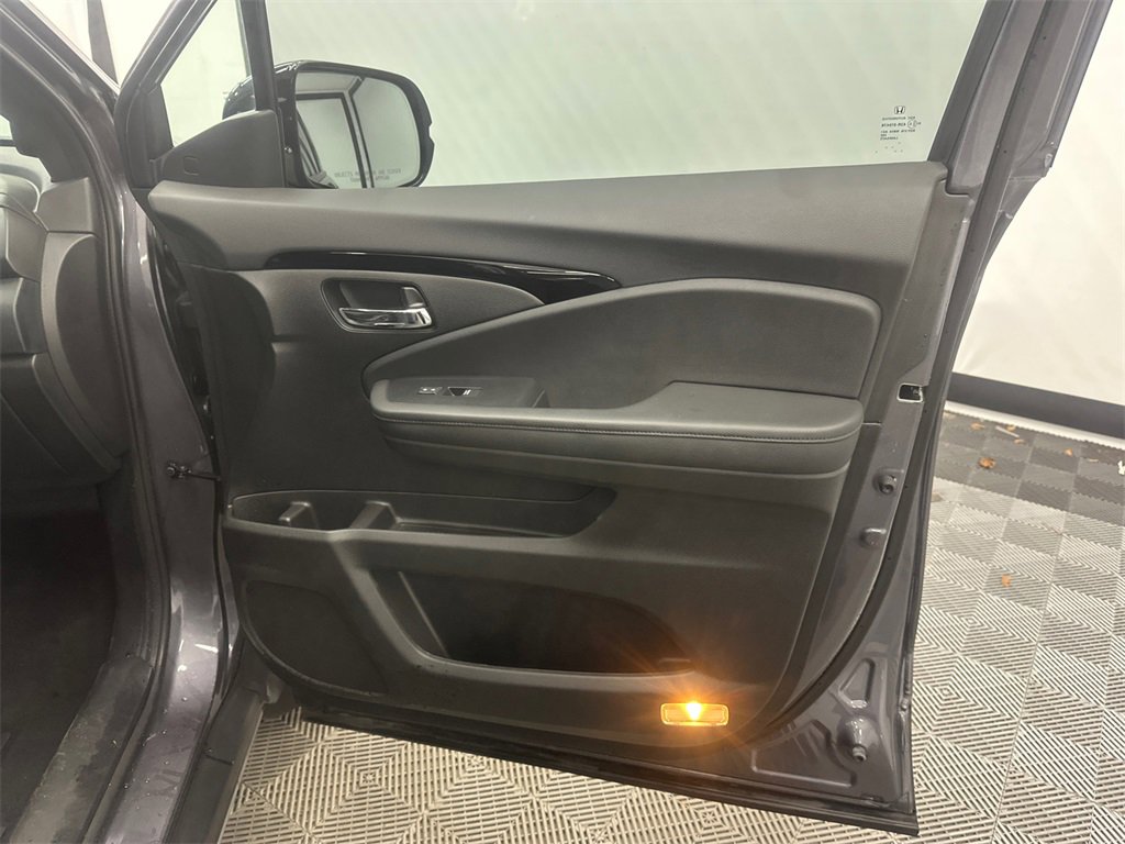 Certified 2021 Honda Passport Elite image 16