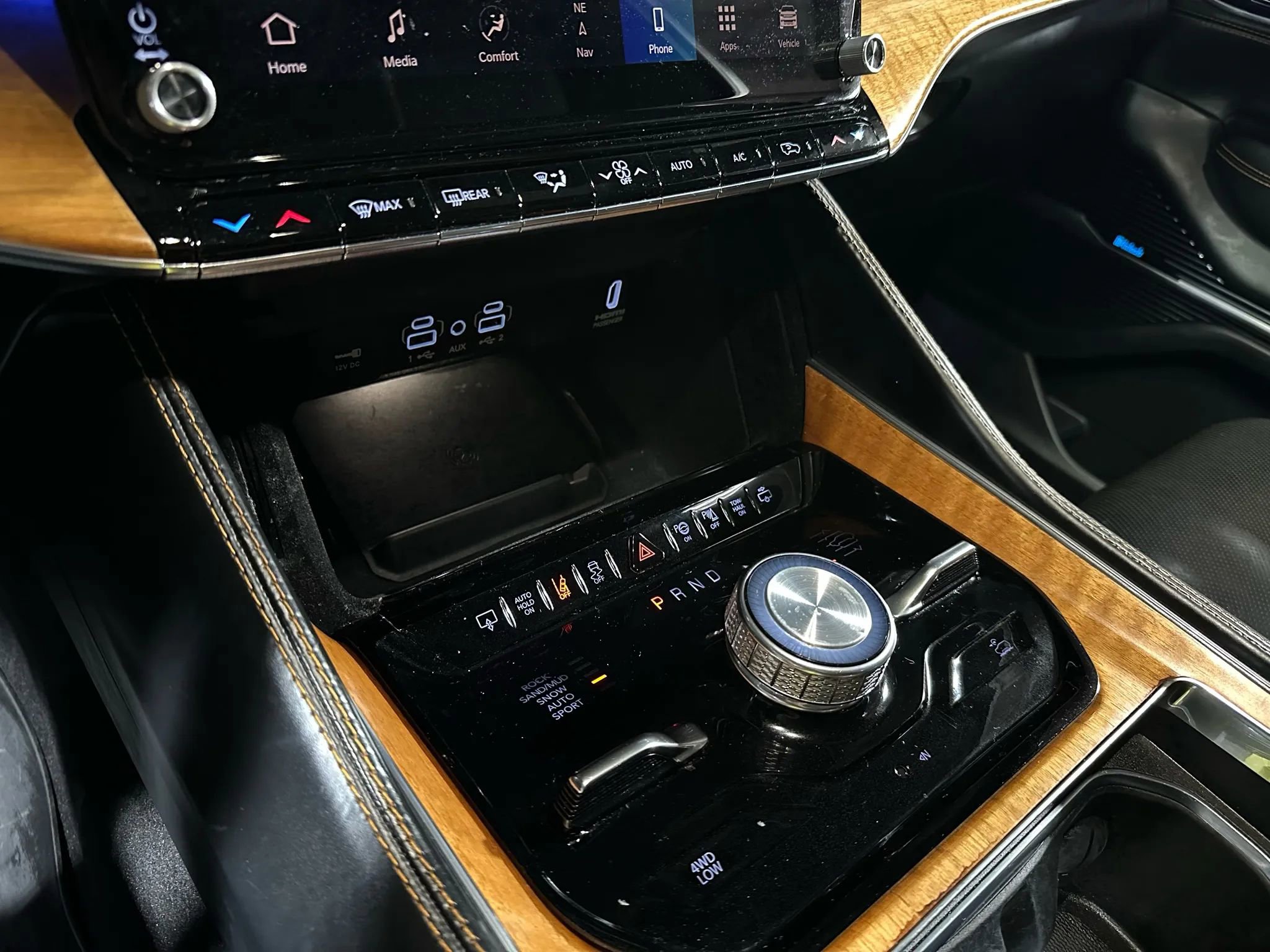 Used 2022 Jeep Grand Wagoneer Series III image 32