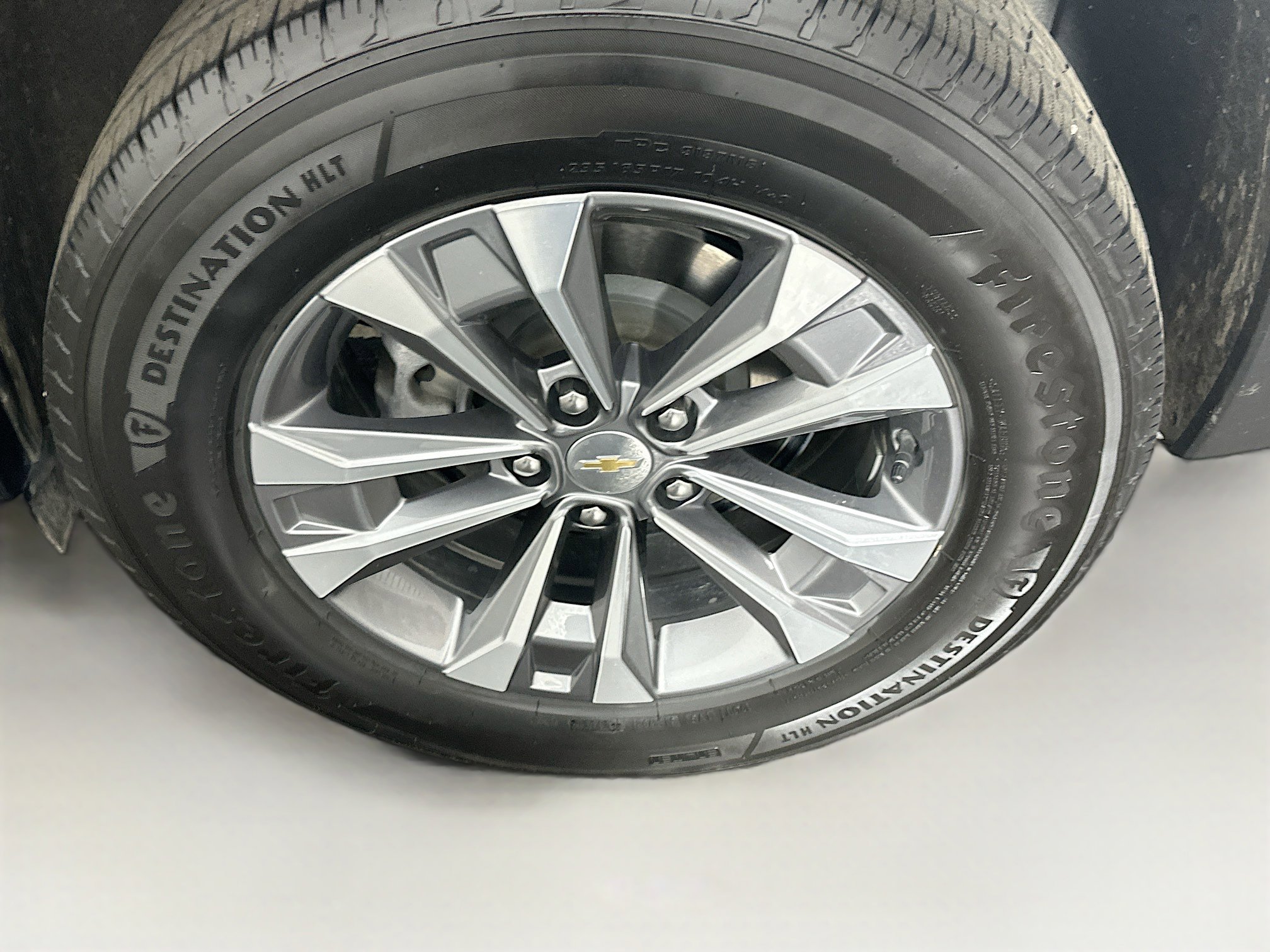 Used 2025 Chevrolet Equinox LT image 11