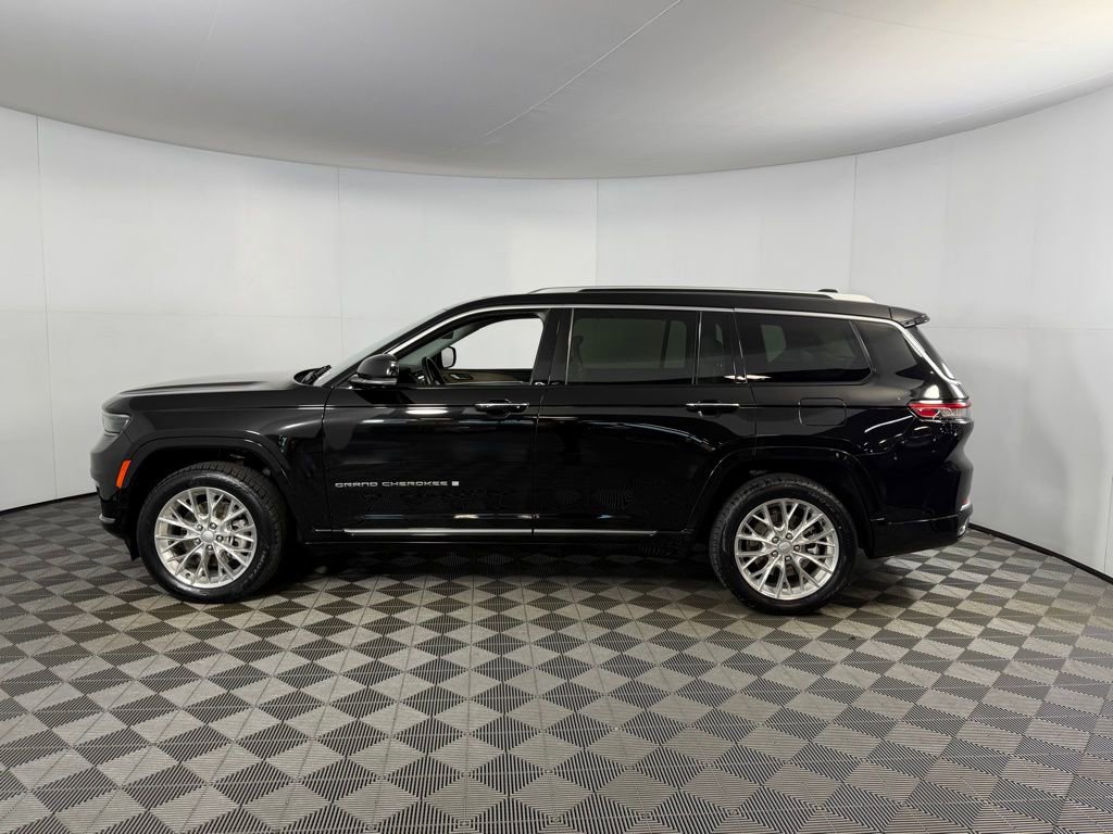 Used 2021 Jeep Grand Cherokee L Summit w/ Advanced Protech Group IV AWD/4WD image 9