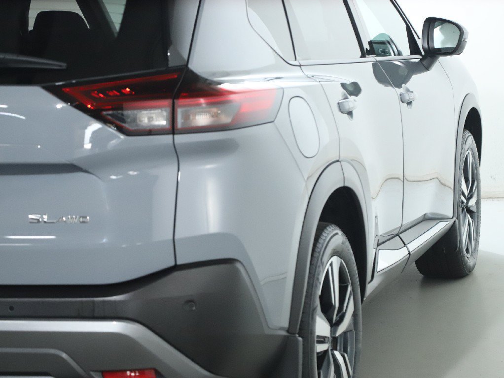 Certified 2023 Nissan Rogue SL AWD/4WD image 48