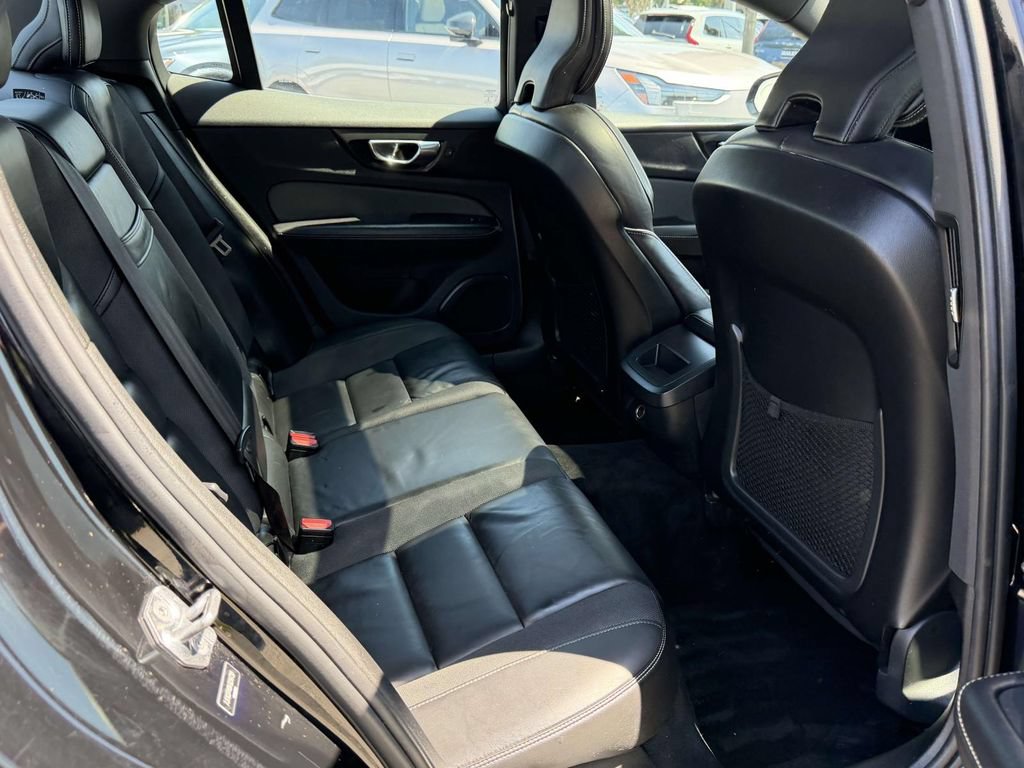 Used 2019 Volvo S60 T5 R-Design FWD image 13