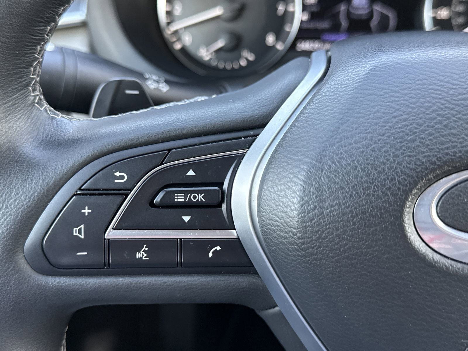 Used 2025 INFINITI QX50 Luxe image 21