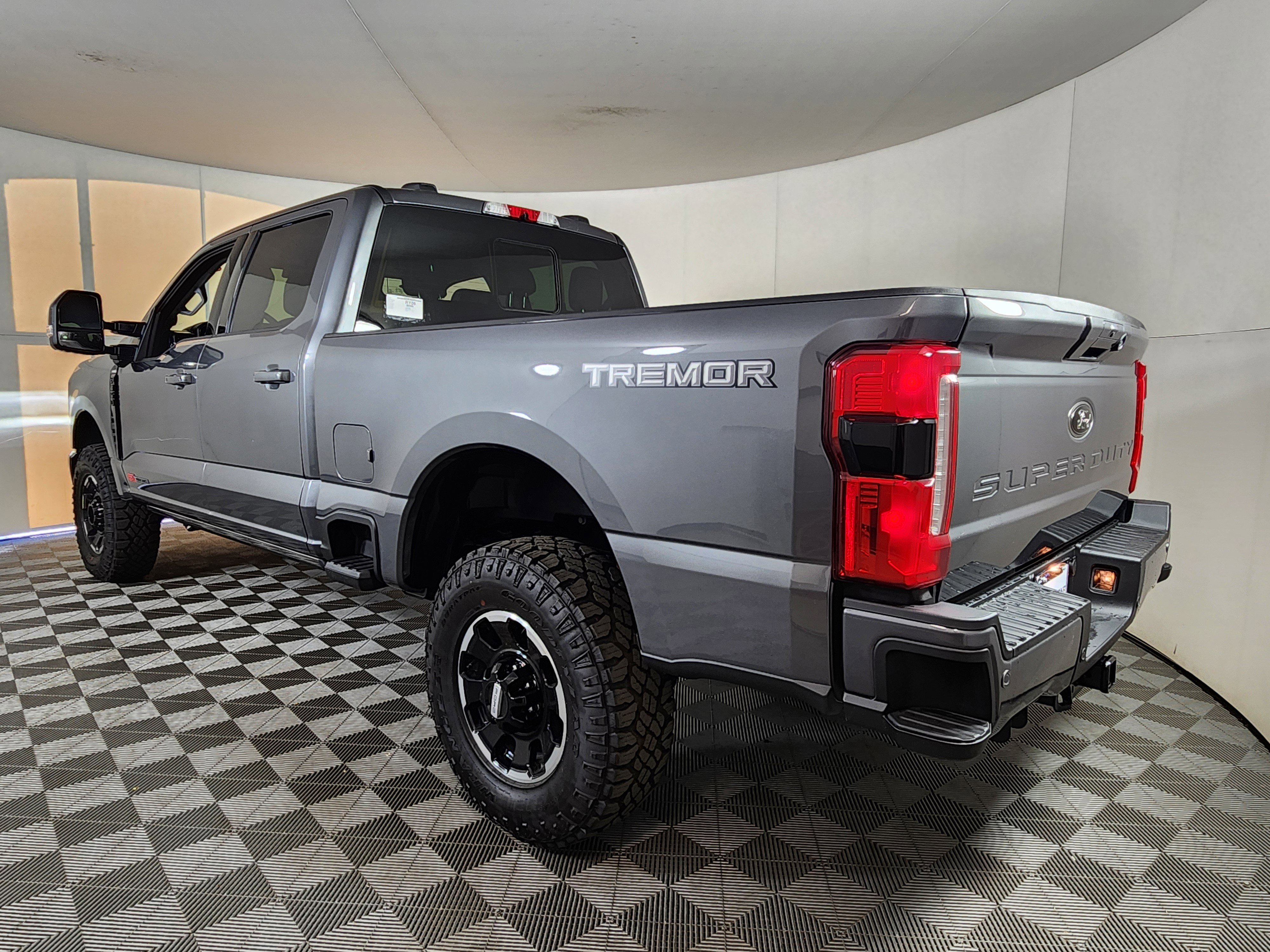 New 2026 Ford F350 Lariat video 5