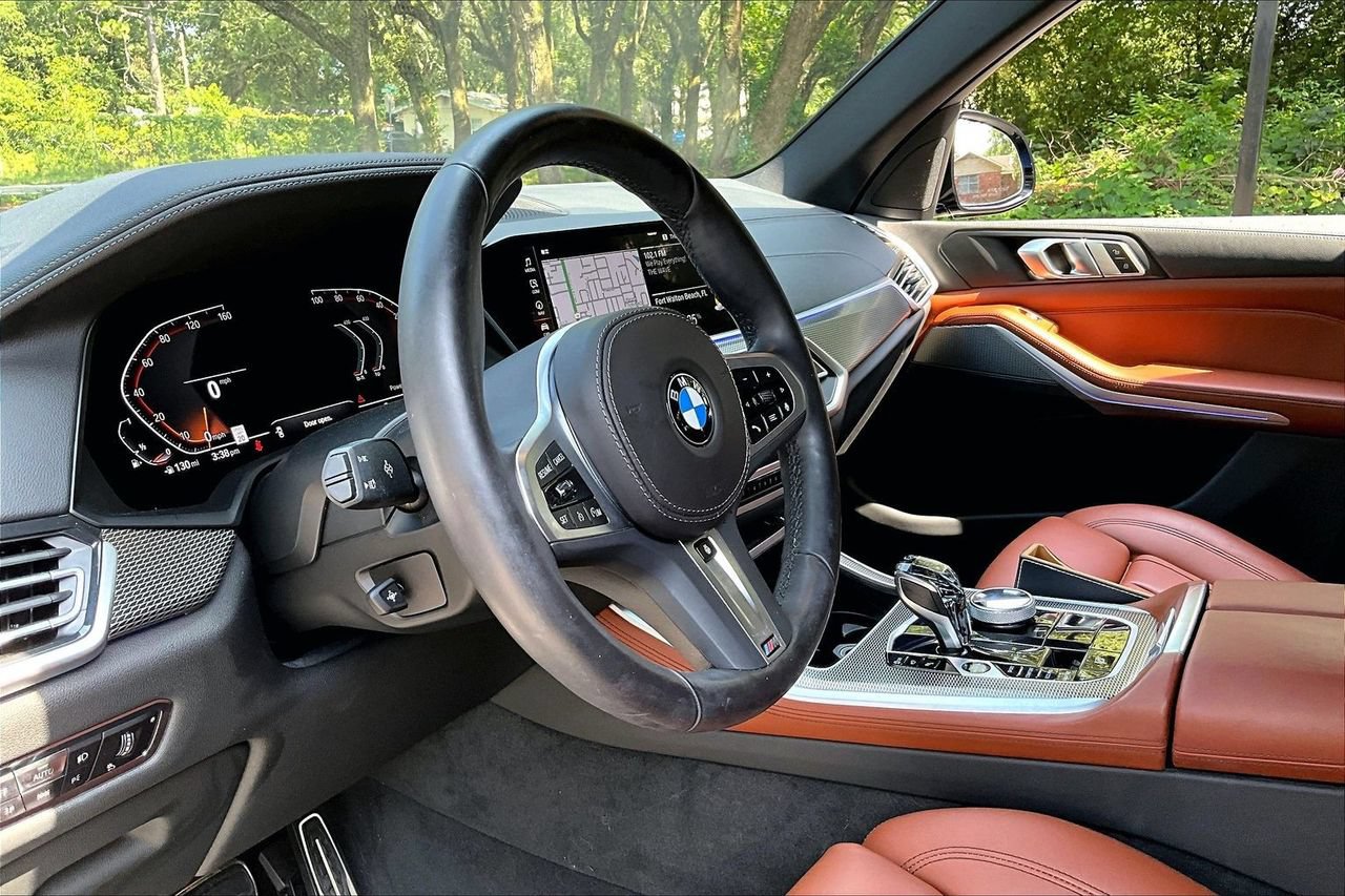 Used 2022 BMW X5 sDrive40i w/ M Sport Package RWD image 14