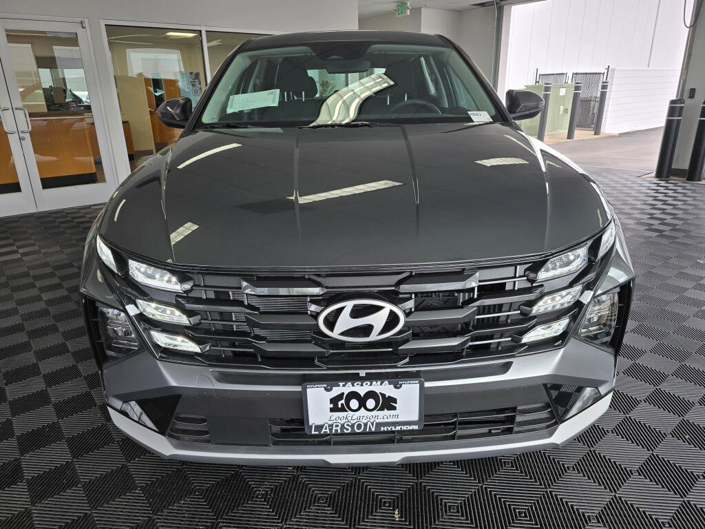 New 2026 Hyundai Tucson Blue SE image 9