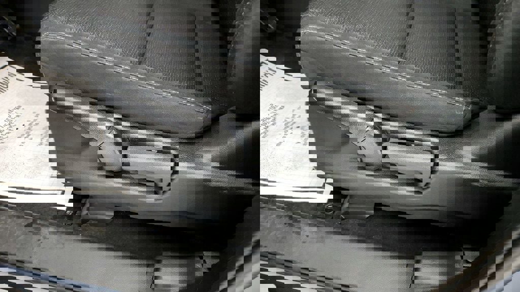 Used 2025 Honda Ridgeline Sport image 11