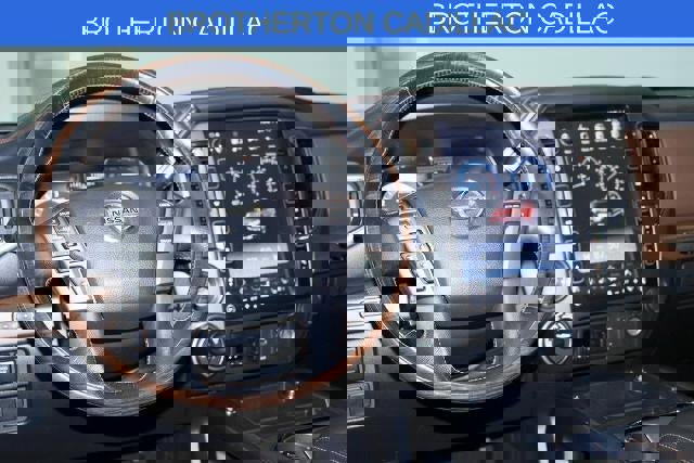 Used 2018 Nissan Titan Platinum Reserve w/ Platinum Utility Package image 18