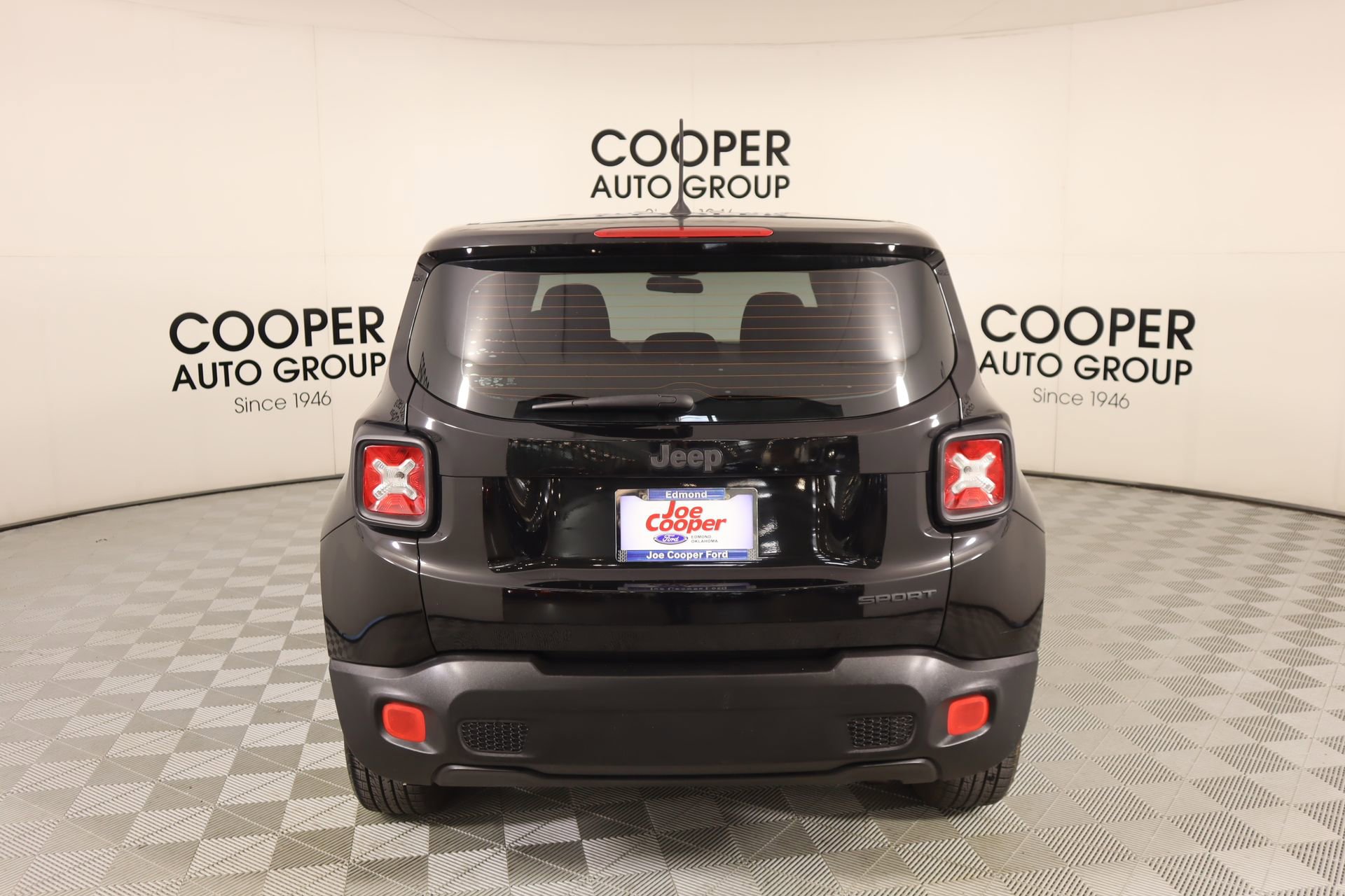 Used 2016 Jeep Renegade Sport w/ Power & Air Group image 19