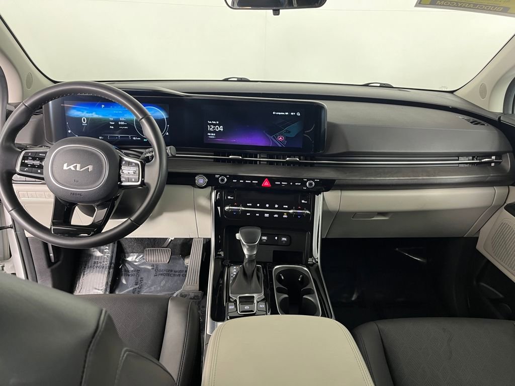 Used 2024 Kia Carnival SX image 16