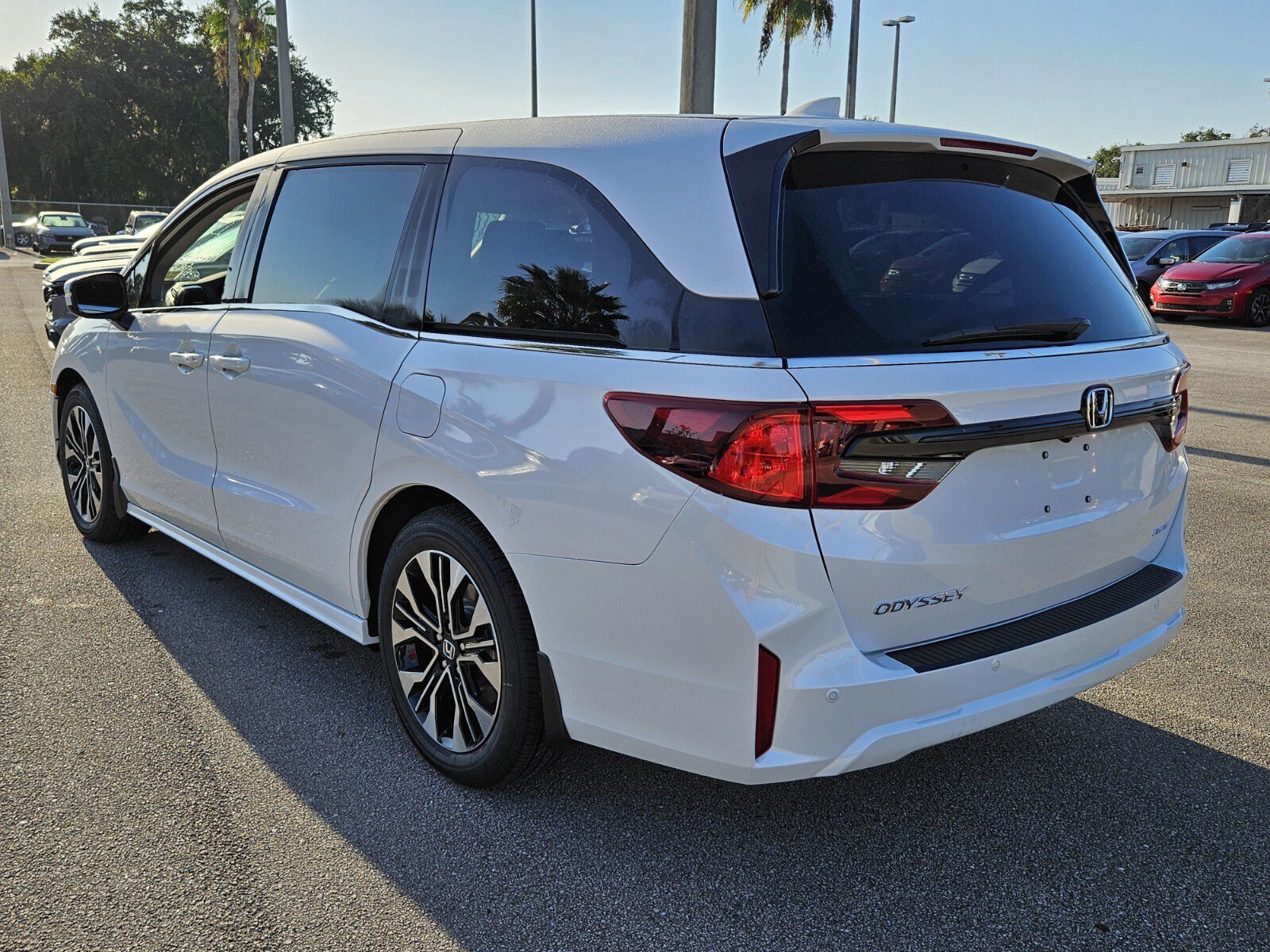 New 2026 Honda Odyssey Elite image 5