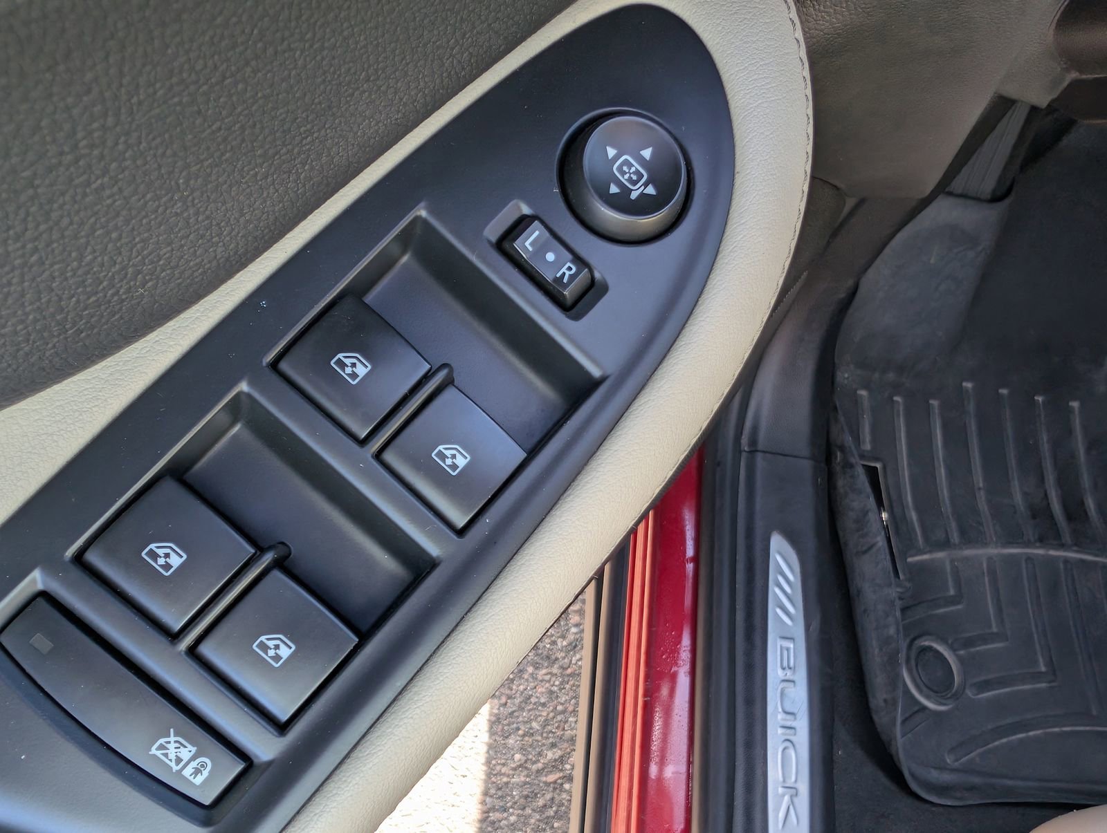 Used 2020 Buick Envision Preferred image 16