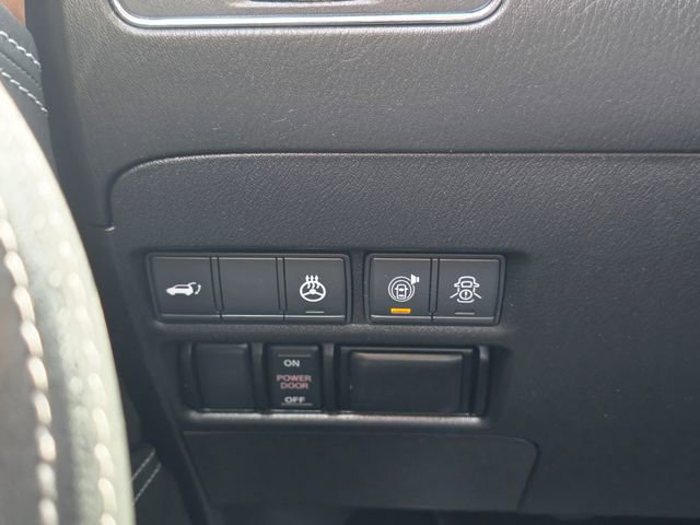 Used 2020 Nissan Armada Platinum w/ Interior Lighting Package image 40