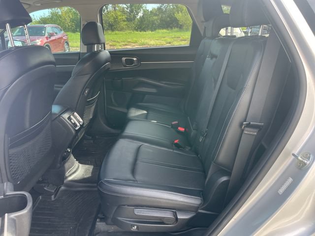 Used 2021 Kia Sorento S w/ Panoramic Sunroof Package FWD image 28