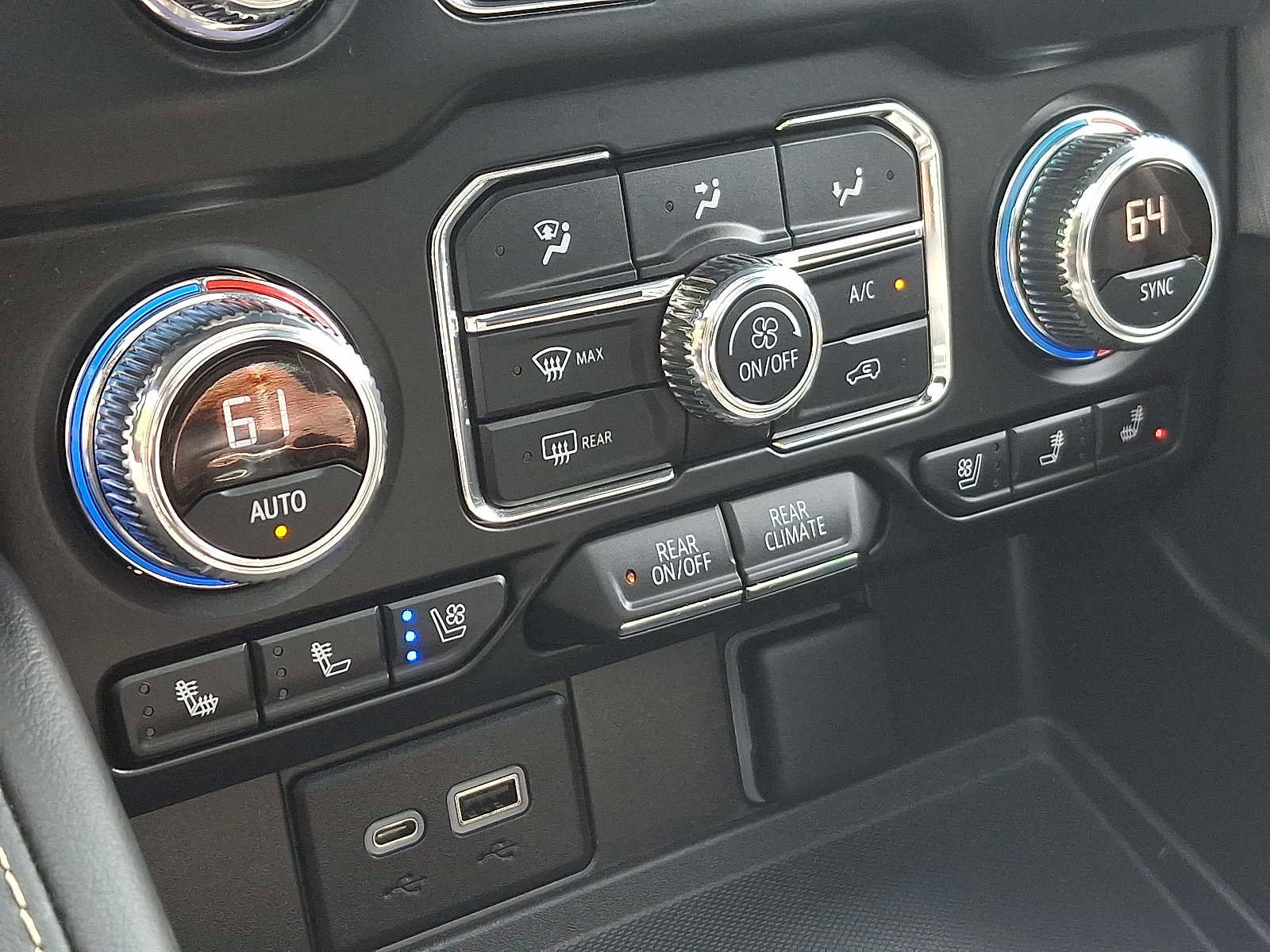 Used 2022 GMC Yukon SLT w/ SLT Premium Package image 19