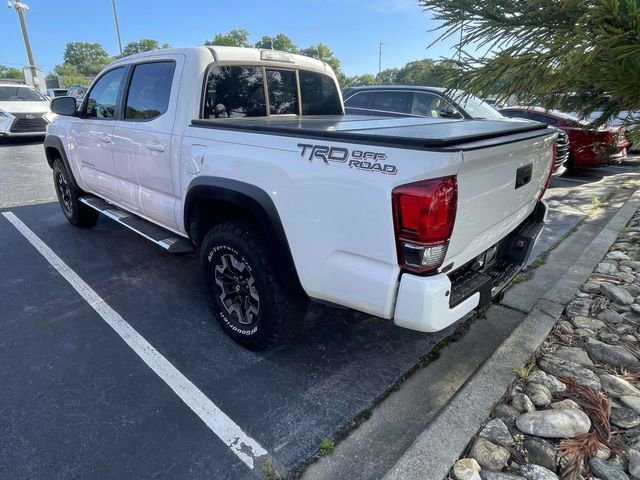 Used 2016 Toyota Tacoma TRD Off-Road w/ Premium & Technology Package RWD image 9